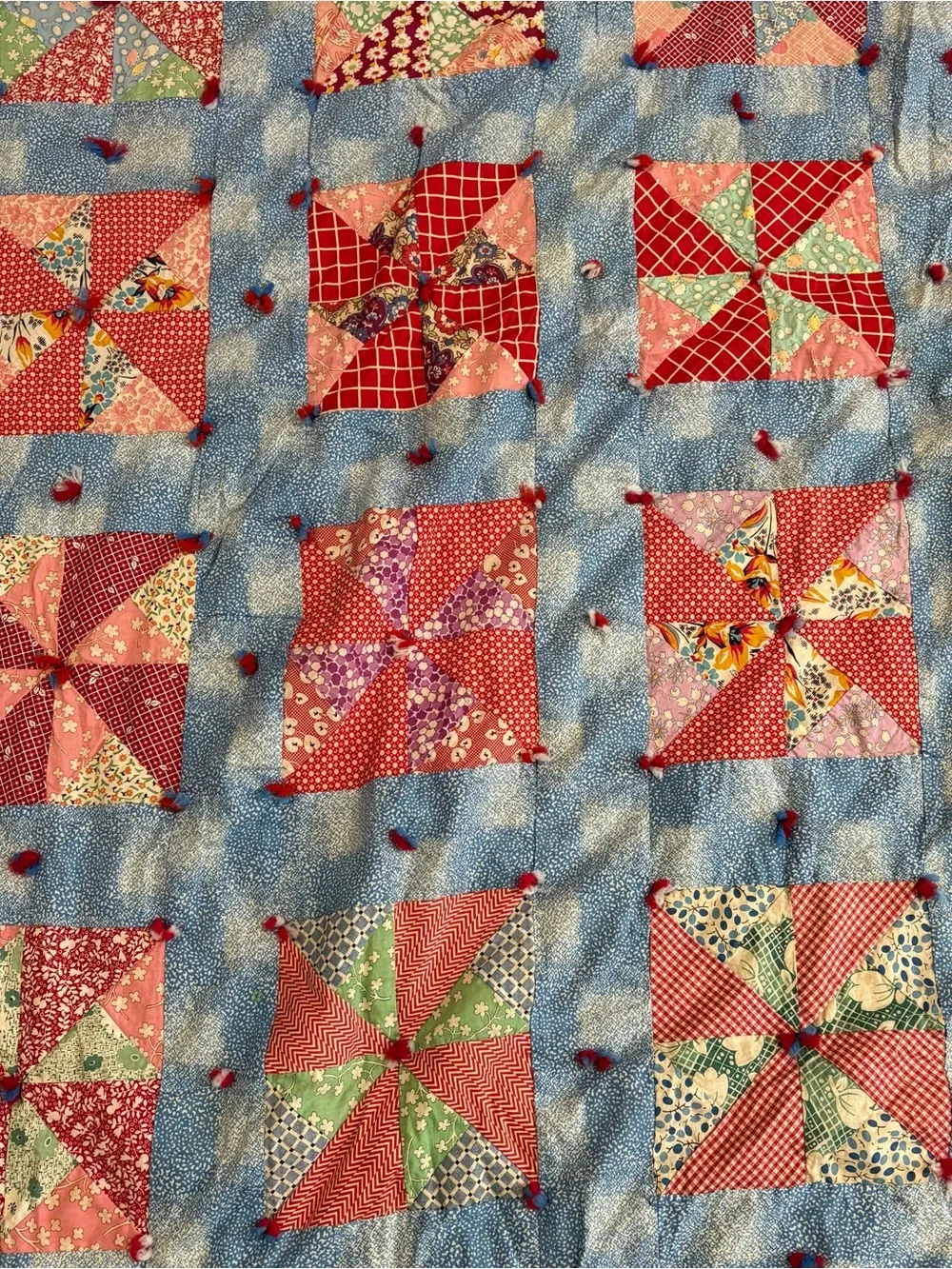 Vintage Handmade Patchwork Pinwheel Quilt 72”X58” Red Blue Floral Cottage 1940s